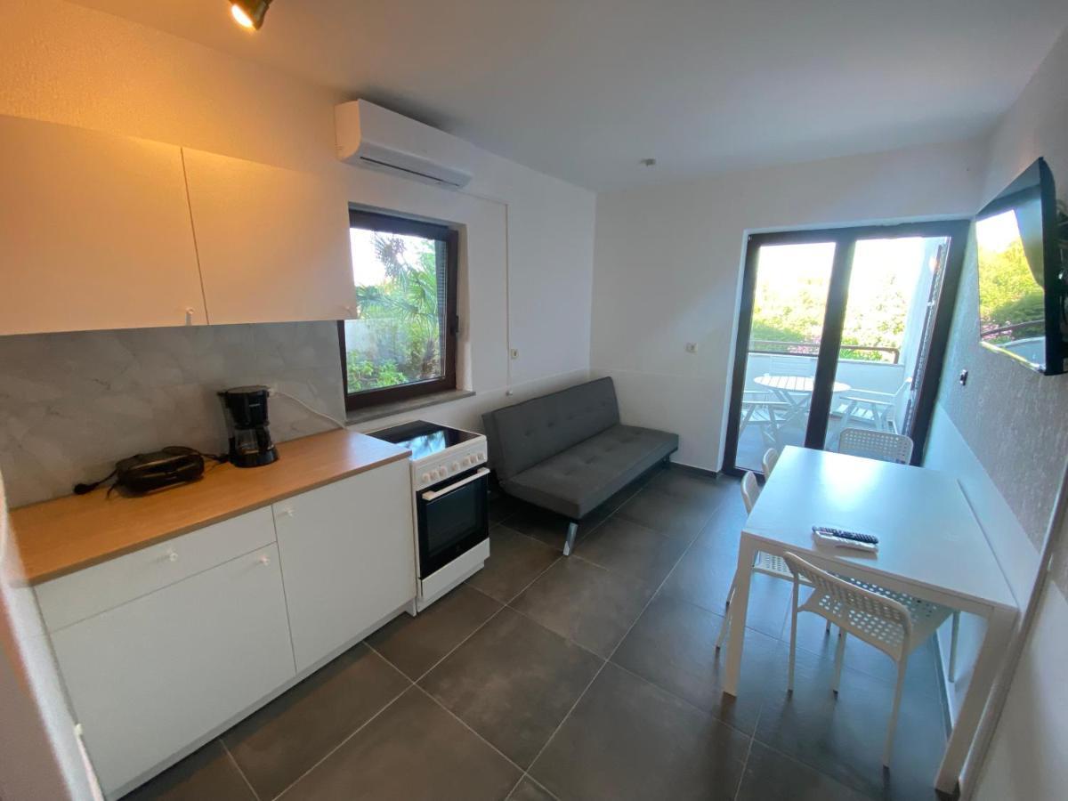Cukon Holiday Home Premantura Exterior photo